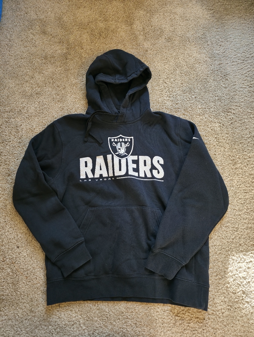 Nike - Picture 2 of 3